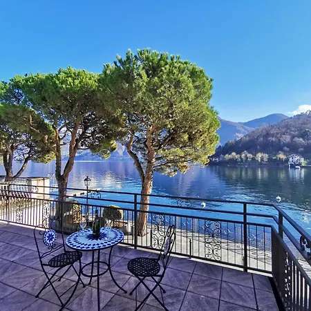 Il Golfo Apartment,